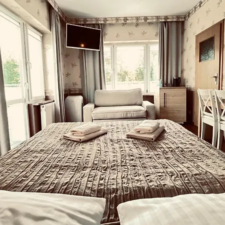 Bellevue Hotel Charzykowy